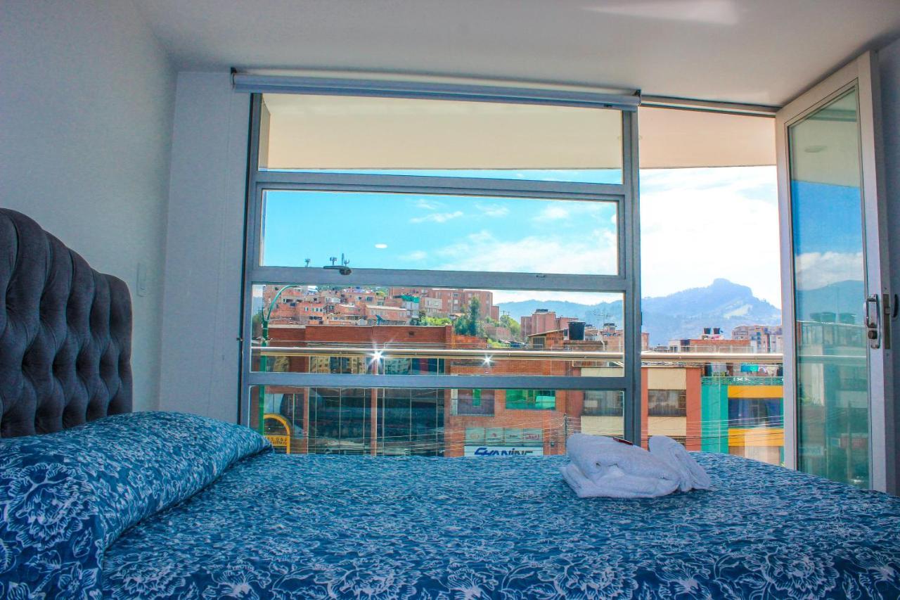 Holly Hotel
